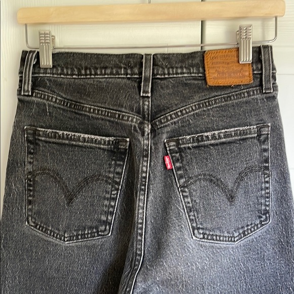 Levi's Ribcage Straight - Picture 5 of 8